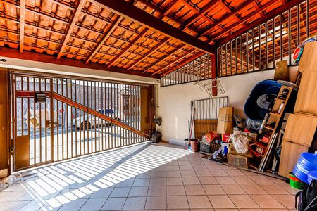 Casa à venda com 130m², 4 quartos e 2 vagasGaragem