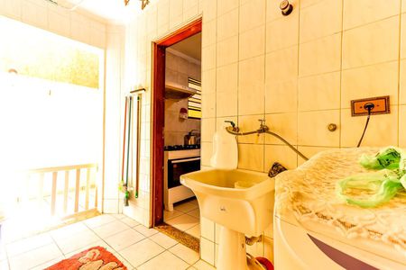 Casa à venda com 130m², 4 quartos e 2 vagasÁrea de Serviço