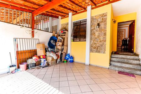 Casa à venda com 130m², 4 quartos e 2 vagasGaragem