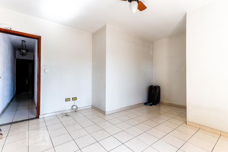 Casa à venda com 130m², 4 quartos e 2 vagasSuíte