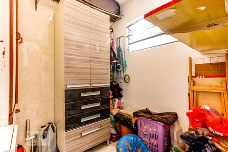 Casa à venda com 130m², 4 quartos e 2 vagasQuarto de Serviço