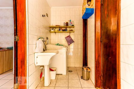 Casa à venda com 130m², 4 quartos e 2 vagasÁrea de Serviço