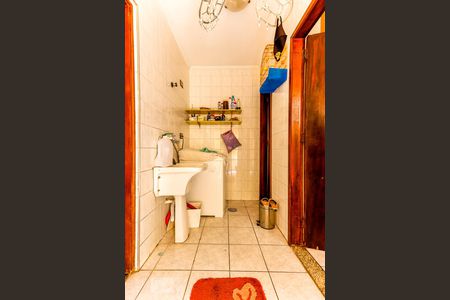 Casa à venda com 130m², 4 quartos e 2 vagasÁrea de Serviço