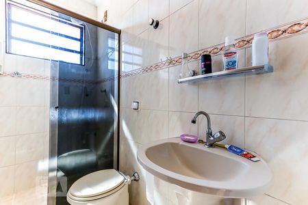 Casa à venda com 130m², 4 quartos e 2 vagasBanheiro da Suíte