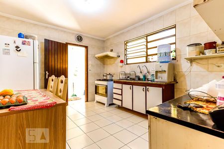 Casa à venda com 130m², 4 quartos e 2 vagasCozinha