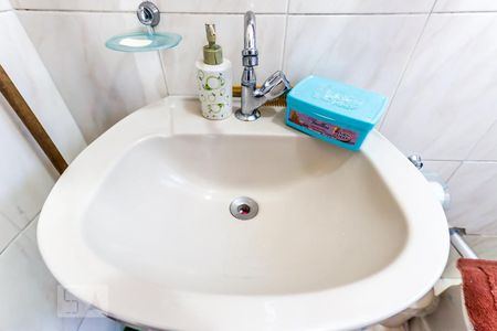 Casa à venda com 130m², 4 quartos e 2 vagasBanheiro