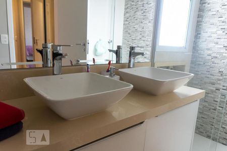 Apartamento à venda com 123m², 3 quartos e 2 vagasQuarto 3 - suite