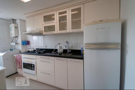 Apartamento à venda com 90m², 2 quartos e 2 vagasCozinha