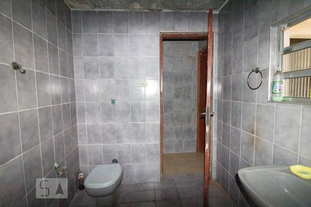 Casa para alugar com 120m², 3 quartos e 4 vagasBanheiro