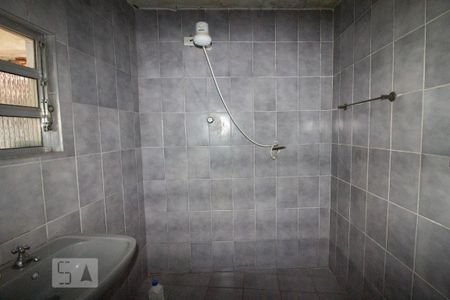 Casa para alugar com 120m², 3 quartos e 4 vagasBanheiro