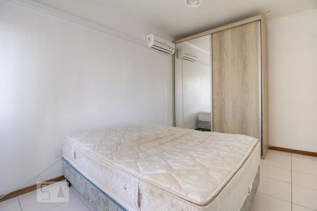 Quarto de apartamento à venda com 1 quarto, 46m² em Cristo Redentor, Porto Alegre