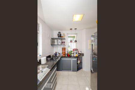 Apartamento à venda com 130m², 2 quartos e 3 vagasCozinha