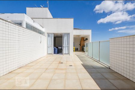 Apartamento à venda com 130m², 2 quartos e 3 vagasÁrea Externa cobertura