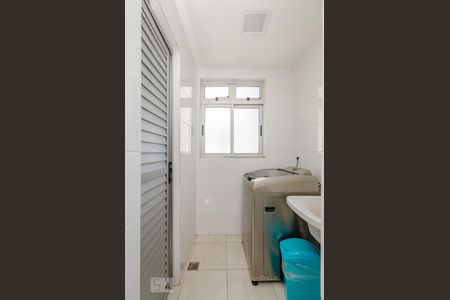 Apartamento à venda com 130m², 2 quartos e 3 vagasÁrea de Serviço