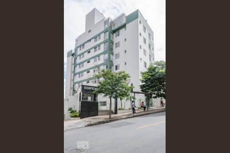 Apartamento à venda com 130m², 2 quartos e 3 vagasFachada