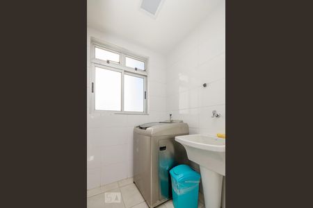 Apartamento à venda com 130m², 2 quartos e 3 vagasÁrea de Serviço