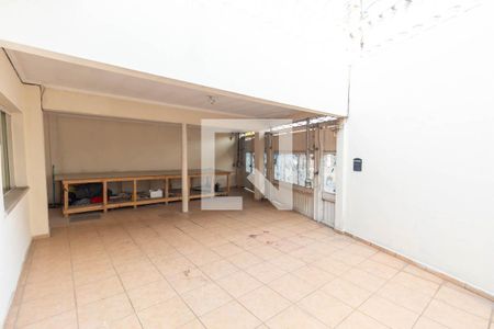 Casa à venda com 364m², 4 quartos e 4 vagasGaragem