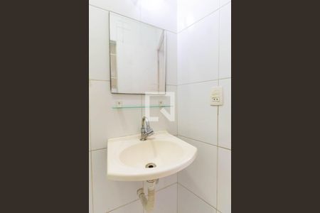 Casa à venda com 364m², 4 quartos e 4 vagasEdícula - Banheiro