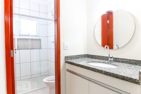 Banheiro de apartamento para alugar com 1 quarto, 50m² em Centro, São José dos Campos