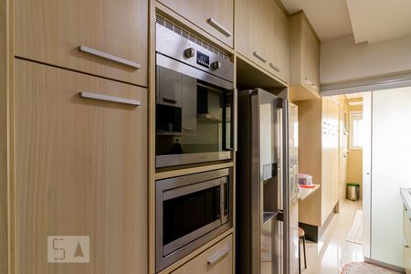 Apartamento para alugar com 108m², 4 quartos e 2 vagas Apartamento para alugar com 108m², 4 quartos e 2 vagasCozinha