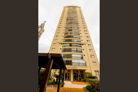 Apartamento para alugar com 108m², 4 quartos e 2 vagas Apartamento para alugar com 108m², 4 quartos e 2 vagasFachada