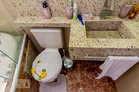 Apartamento para alugar com 108m², 4 quartos e 2 vagas Apartamento para alugar com 108m², 4 quartos e 2 vagasBanheiro da suíte