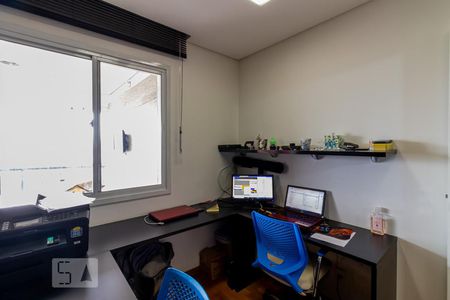 Apartamento para alugar com 108m², 4 quartos e 2 vagas Apartamento para alugar com 108m², 4 quartos e 2 vagasEscritório