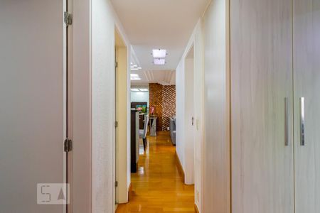 Apartamento para alugar com 108m², 4 quartos e 2 vagas Apartamento para alugar com 108m², 4 quartos e 2 vagasCorredor