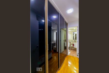 Apartamento para alugar com 108m², 4 quartos e 2 vagas Apartamento para alugar com 108m², 4 quartos e 2 vagasSuite