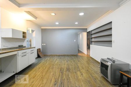 Casa à venda com 303m², 5 quartos e 4 vagas Casa à venda com 303m², 5 quartos e 4 vagasCobertura