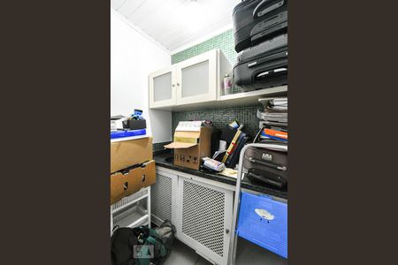 Casa à venda com 303m², 5 quartos e 4 vagas Casa à venda com 303m², 5 quartos e 4 vagasCorredor - Copa