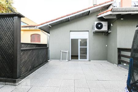 Casa à venda com 303m², 5 quartos e 4 vagas Casa à venda com 303m², 5 quartos e 4 vagasCobertura