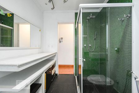 Casa à venda com 303m², 5 quartos e 4 vagas Casa à venda com 303m², 5 quartos e 4 vagasCobertura