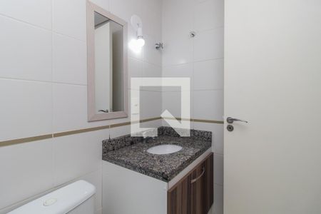 Banheiro de apartamento para alugar com 1 quarto, 45m² em Cavalhada, Porto Alegre