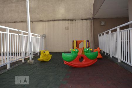 Apartamento à venda com 62m², 2 quartos e sem vagaÁrea Comum - Playground