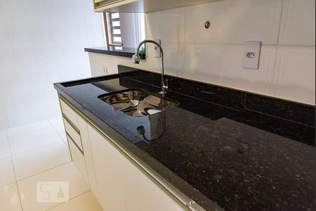 Apartamento à venda com 110m², 3 quartos e 3 vagas Apartamento à venda com 110m², 3 quartos e 3 vagasPia