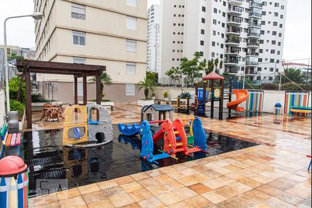 Apartamento à venda com 110m², 3 quartos e 3 vagas Apartamento à venda com 110m², 3 quartos e 3 vagasPlayground