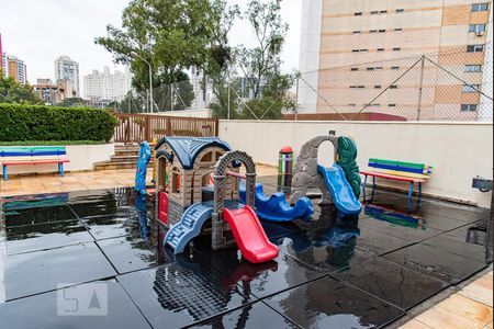 Apartamento à venda com 110m², 3 quartos e 3 vagas Apartamento à venda com 110m², 3 quartos e 3 vagasPlayground