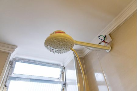 Apartamento à venda com 110m², 3 quartos e 3 vagas Apartamento à venda com 110m², 3 quartos e 3 vagasChuveiro