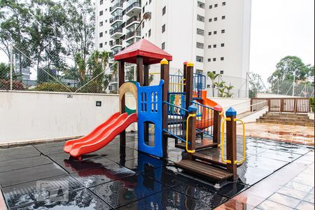 Apartamento à venda com 110m², 3 quartos e 3 vagas Apartamento à venda com 110m², 3 quartos e 3 vagasPlayground