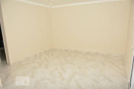 Apartamento para alugar com 112m², 2 quartos e sem vagasala