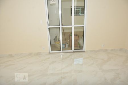 Apartamento para alugar com 112m², 2 quartos e sem vagasala