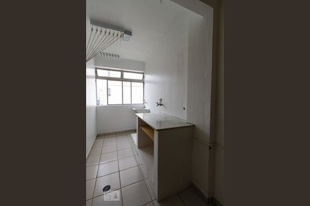Apartamento para alugar com 75m², 2 quartos e 1 vaga Apartamento para alugar com 75m², 2 quartos e 1 vagaÁrea de Serviço
