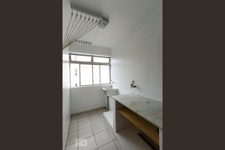 Apartamento para alugar com 75m², 2 quartos e 1 vaga Apartamento para alugar com 75m², 2 quartos e 1 vagaÁrea de Serviço