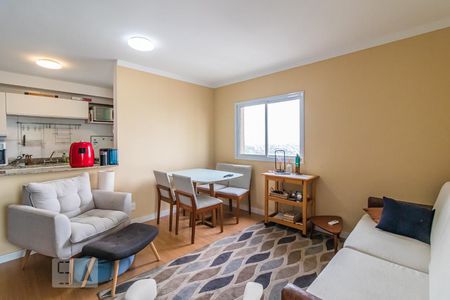 Sala de apartamento para alugar com 3 quartos, 82m² em Empresarial 18 do Forte, Barueri