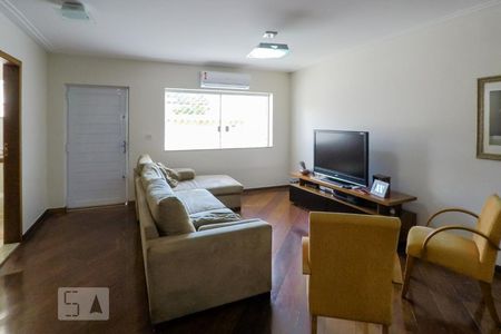 Sala de casa à venda com 3 quartos, 240m² em Vila Monumento, São Paulo