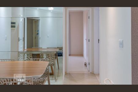 Corredor de apartamento à venda com 2 quartos, 70m² em Jardim Regina Alice, Barueri