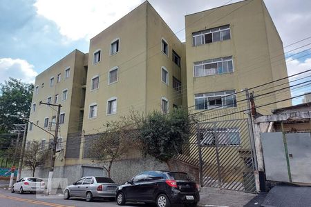 Apartamento para alugar com 63m², 3 quartos e 1 vaga Apartamento para alugar com 63m², 3 quartos e 1 vagaFachada