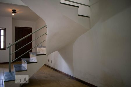 Sala de Estar de casa à venda com 4 quartos, 100m² em Aberta dos Morros, Porto Alegre