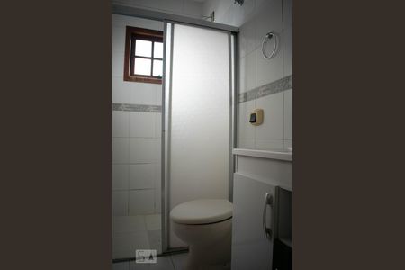 Casa à venda com 100m², 4 quartos e 2 vagasBanheiro 2